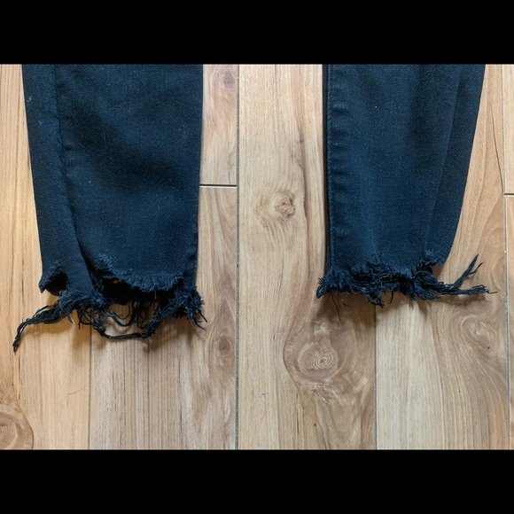 AE ripped skinny jeans euc - Picture 4 of 4
